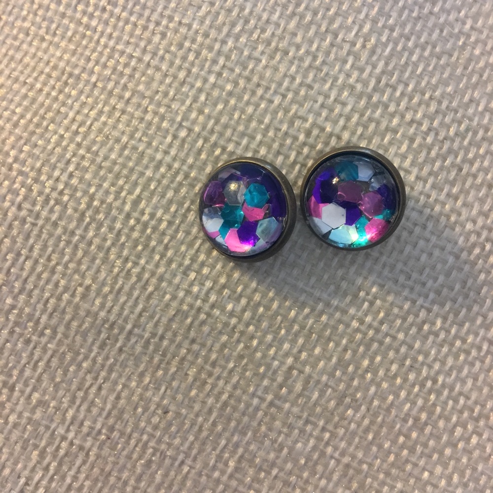 Multi color earrings